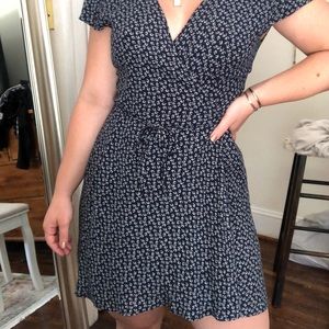 Brandy Melville Spring Sun Dress